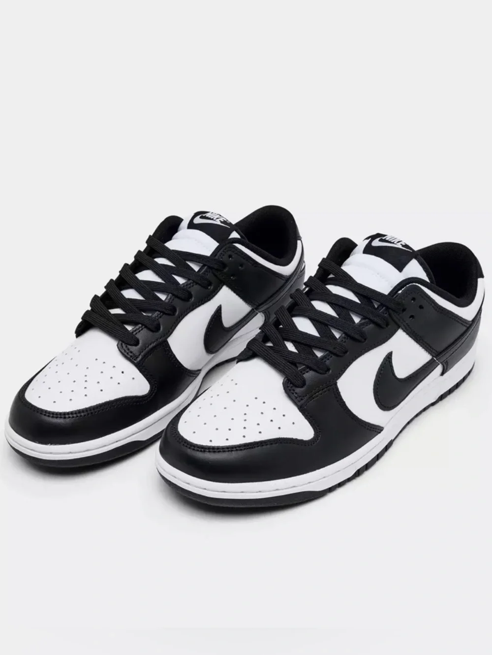 NIKE new 2021 Panda Dunk Low Retro Sneakers - Picture 16 of 17